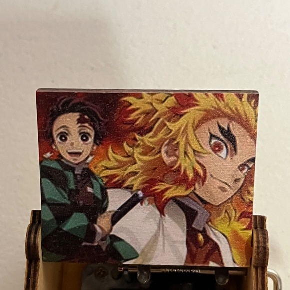 Demon Slayer Tanjiro Kyojuro Rengoku Hand Crank Wooden Music Box Anime Ren New - Picture 2 of 10